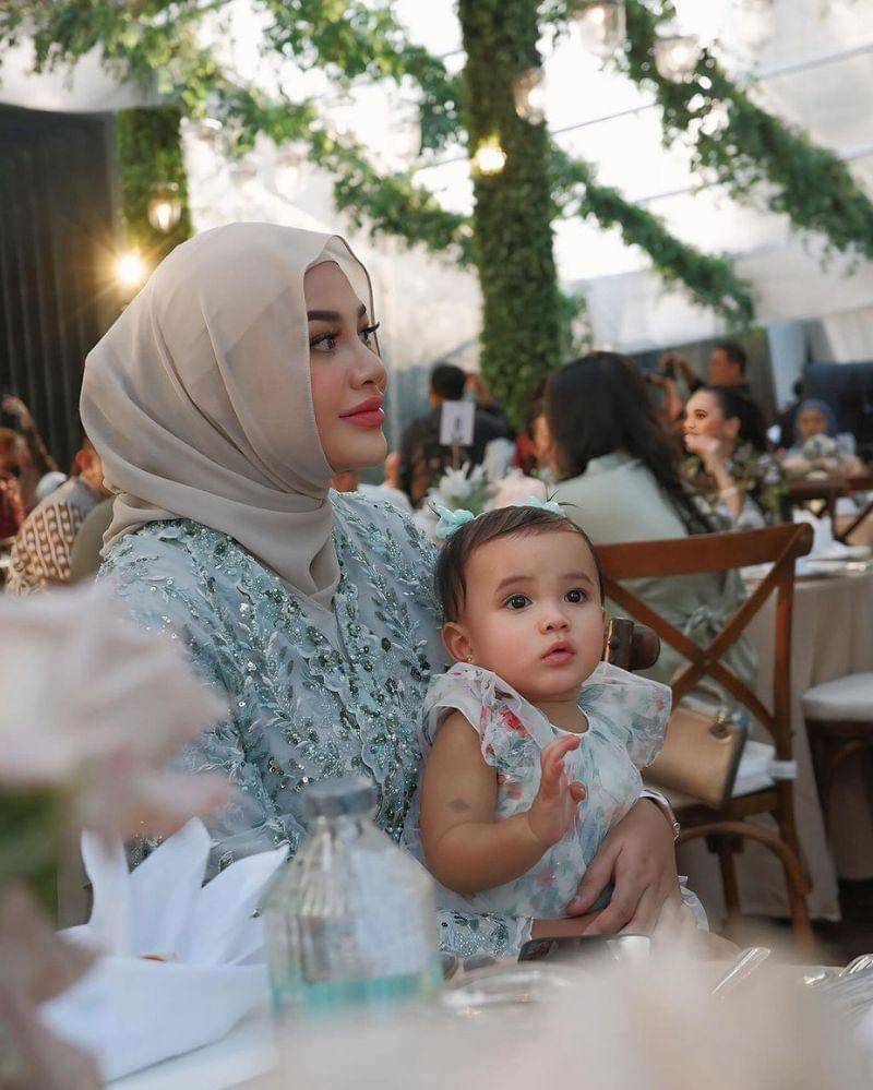 Instagram.com/aurelie.hermansyah